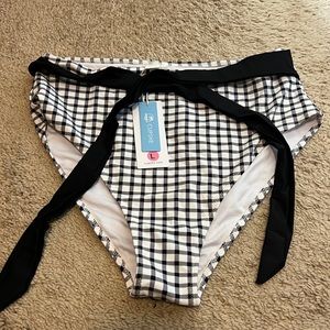 BRAND NEW Cupshe large, high waisted swimsuit bottoms